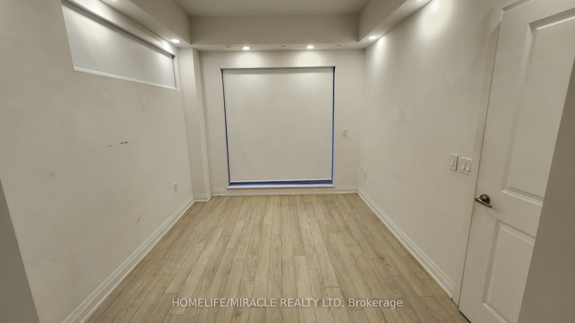 5289 Highway 7 D102 Property Photo 18