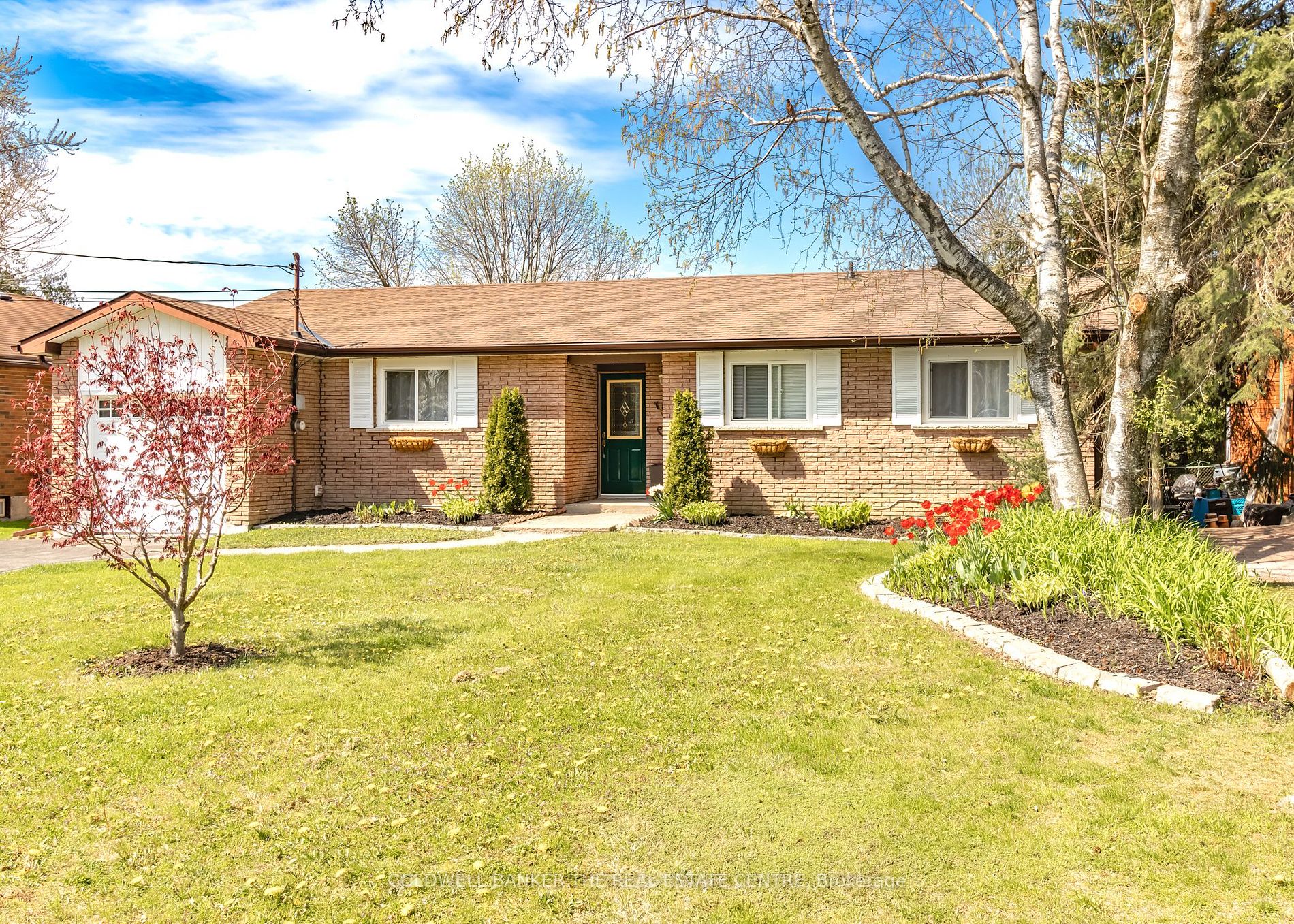 44 Garrett Drive Dr Property Photo 1