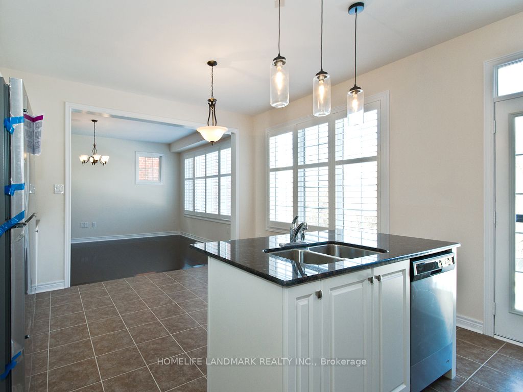 196 Chouinard Way Property Photo 10