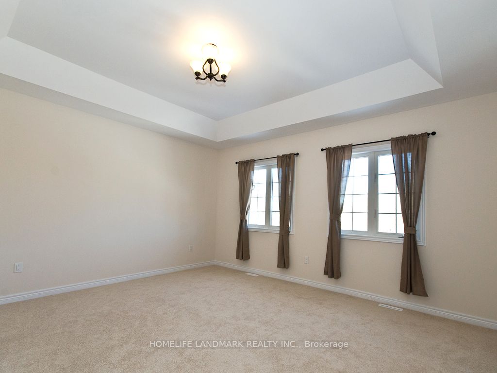 196 Chouinard Way Property Photo 13