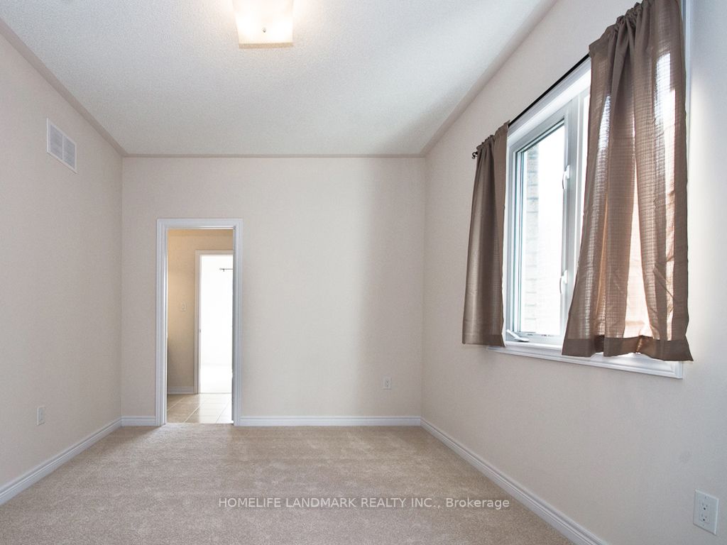 196 Chouinard Way Property Photo 17