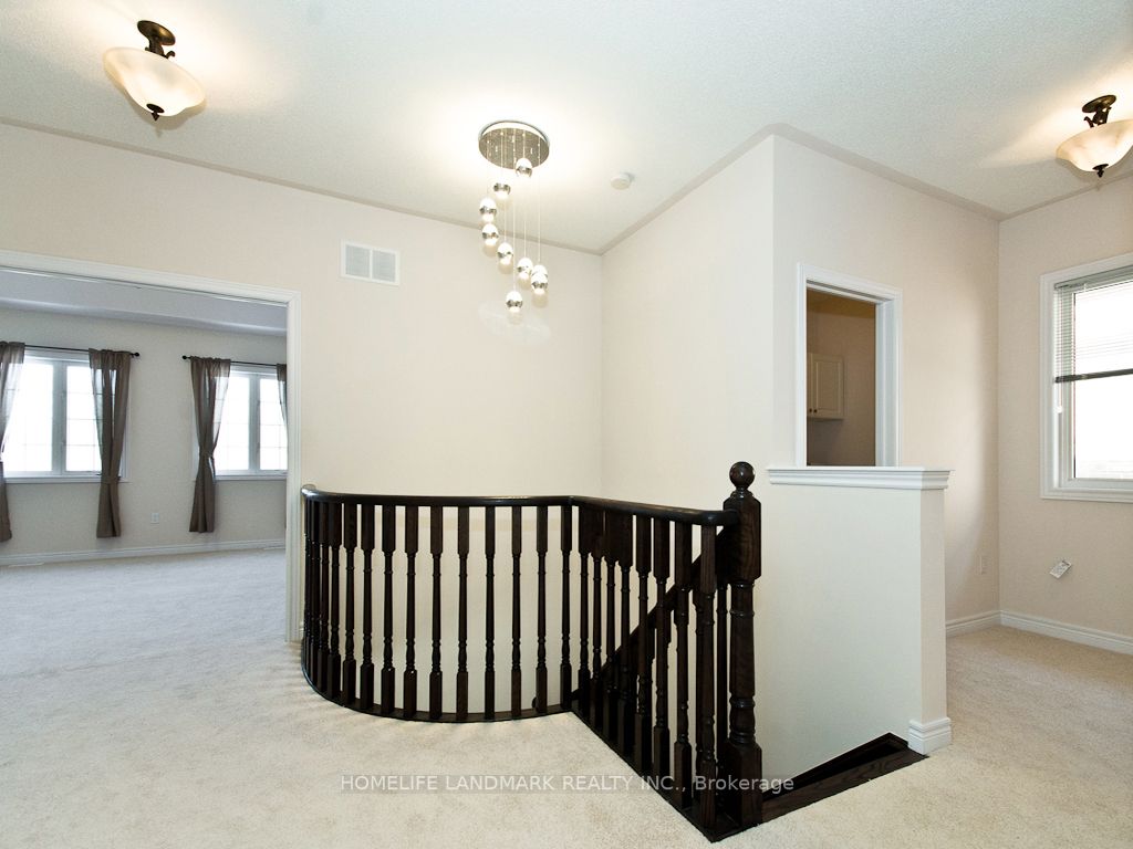 196 Chouinard Way Property Photo 22