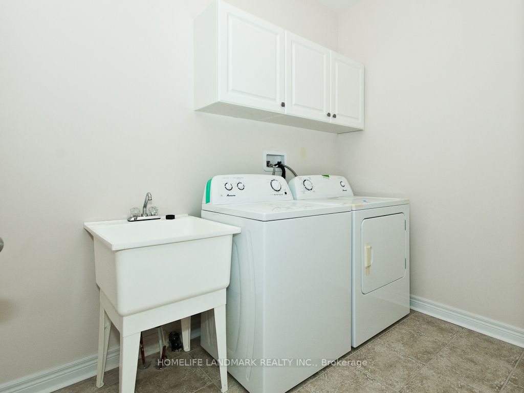 196 Chouinard Way Property Photo 23