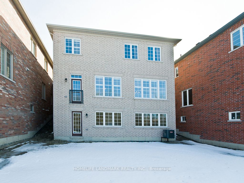 196 Chouinard Way Property Photo 26