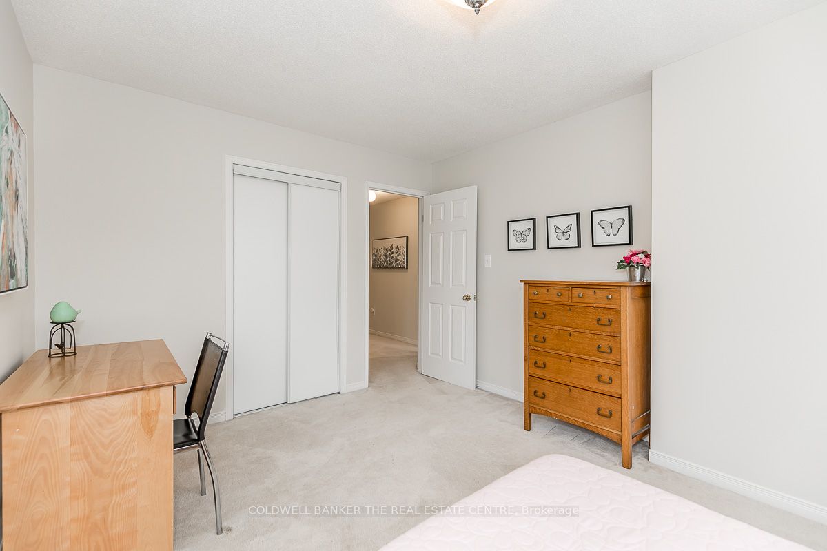 211 Coleridge Dr Property Photo 17
