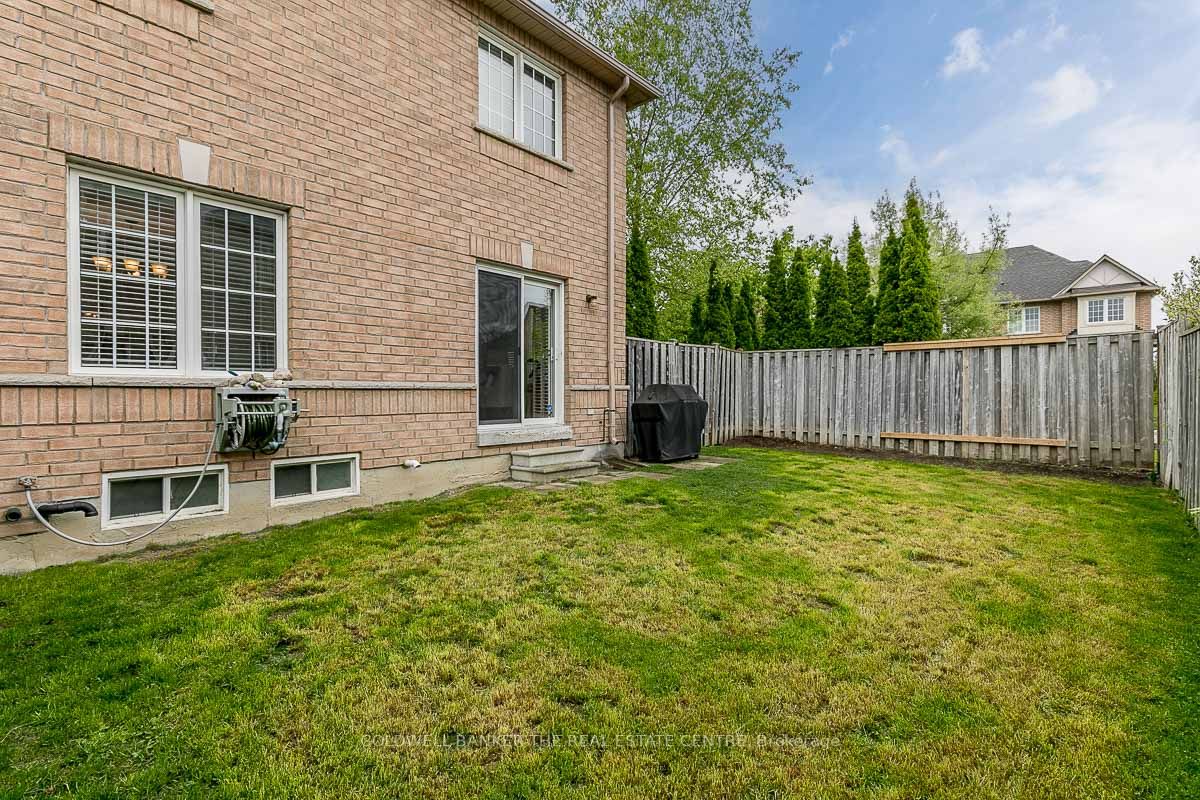 211 Coleridge Dr Property Photo 26
