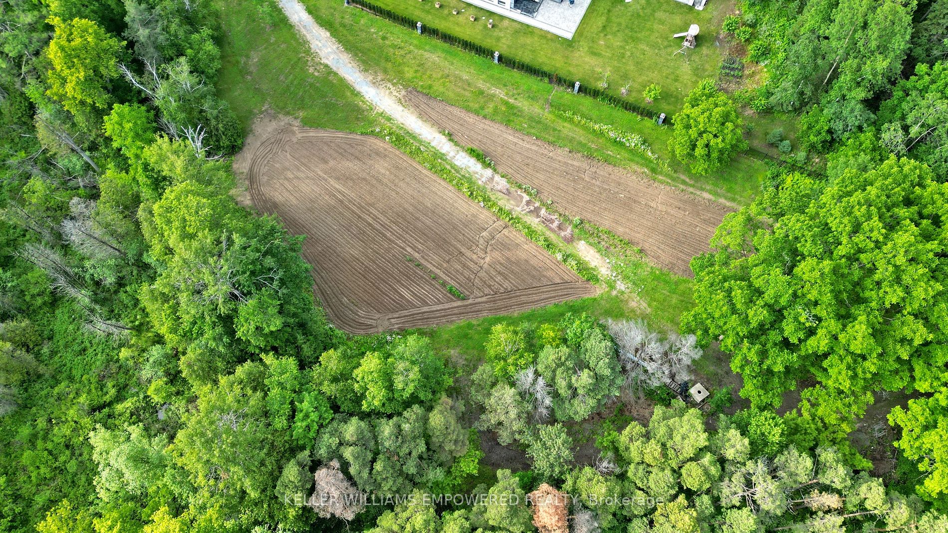 2 Honey Locust Crt Property Photo 24