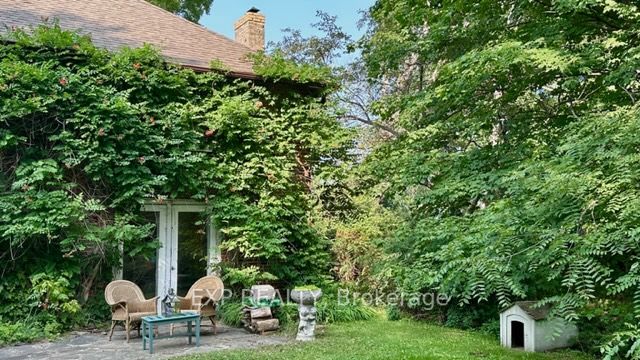 27 Hedge Rd Property Photo 7