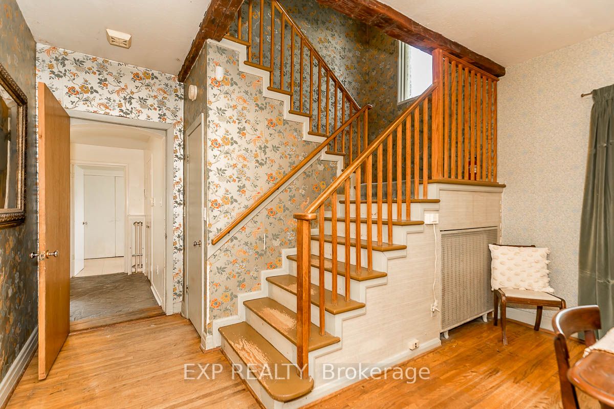 27 Hedge Rd Property Photo 23