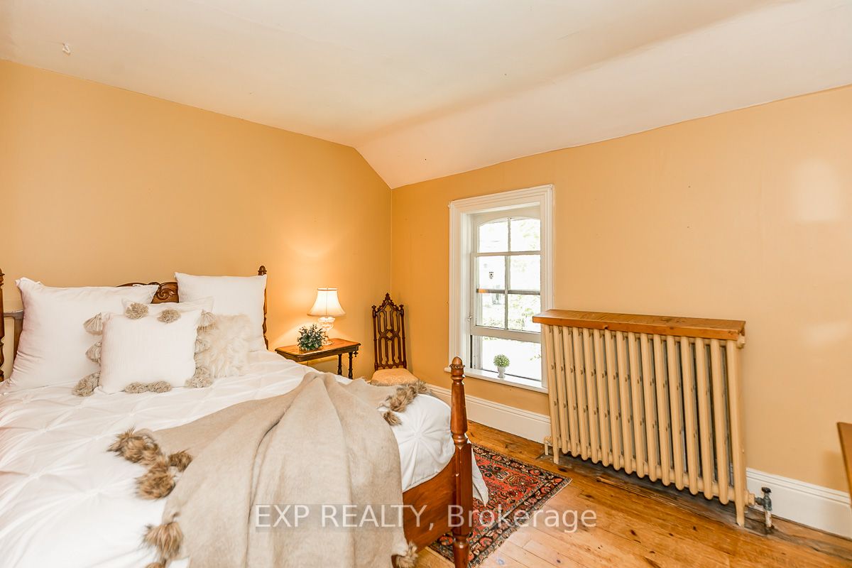 27 Hedge Rd Property Photo 25