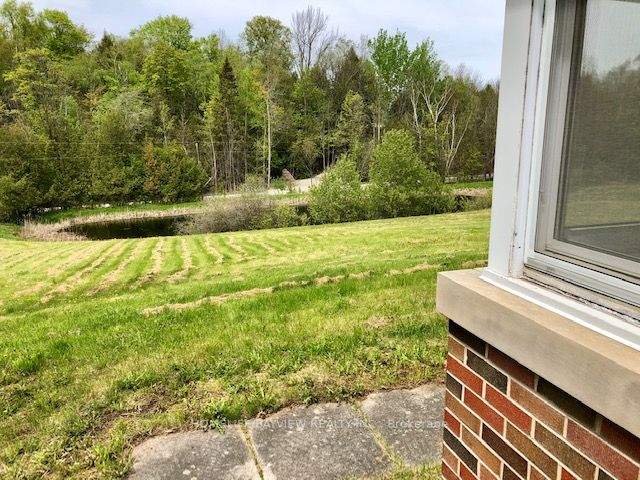 2399 7th Line Property Photo 10