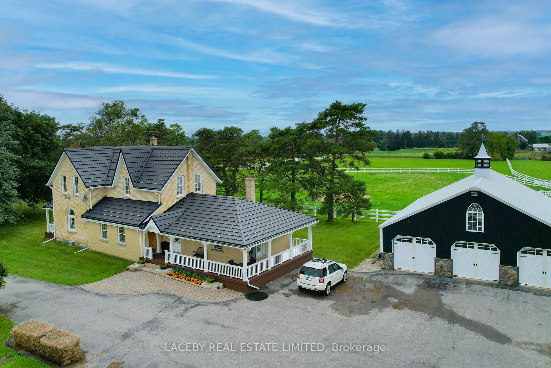 16979 Ninth Line Property Photo 2