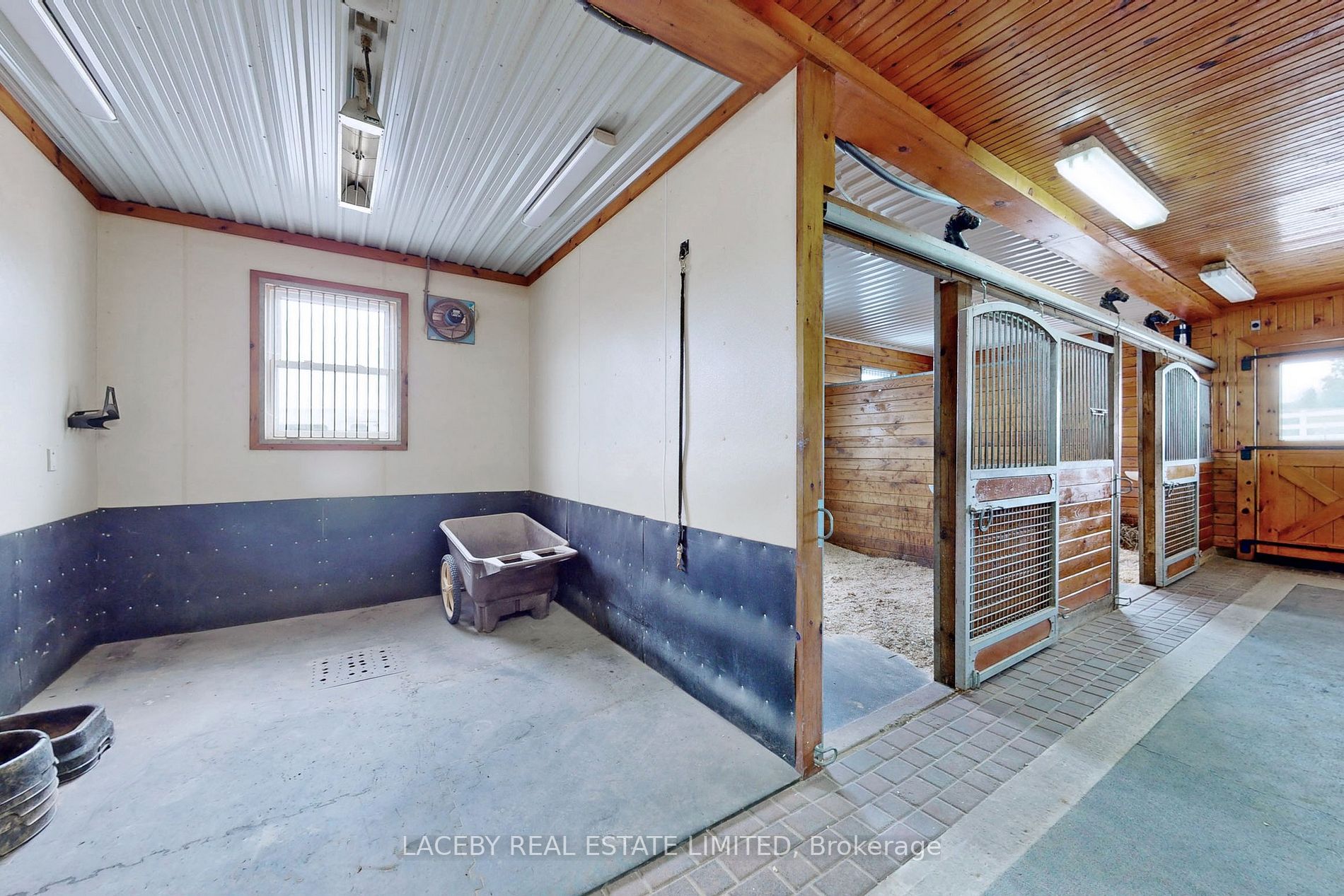 16979 Ninth Line Property Photo 21
