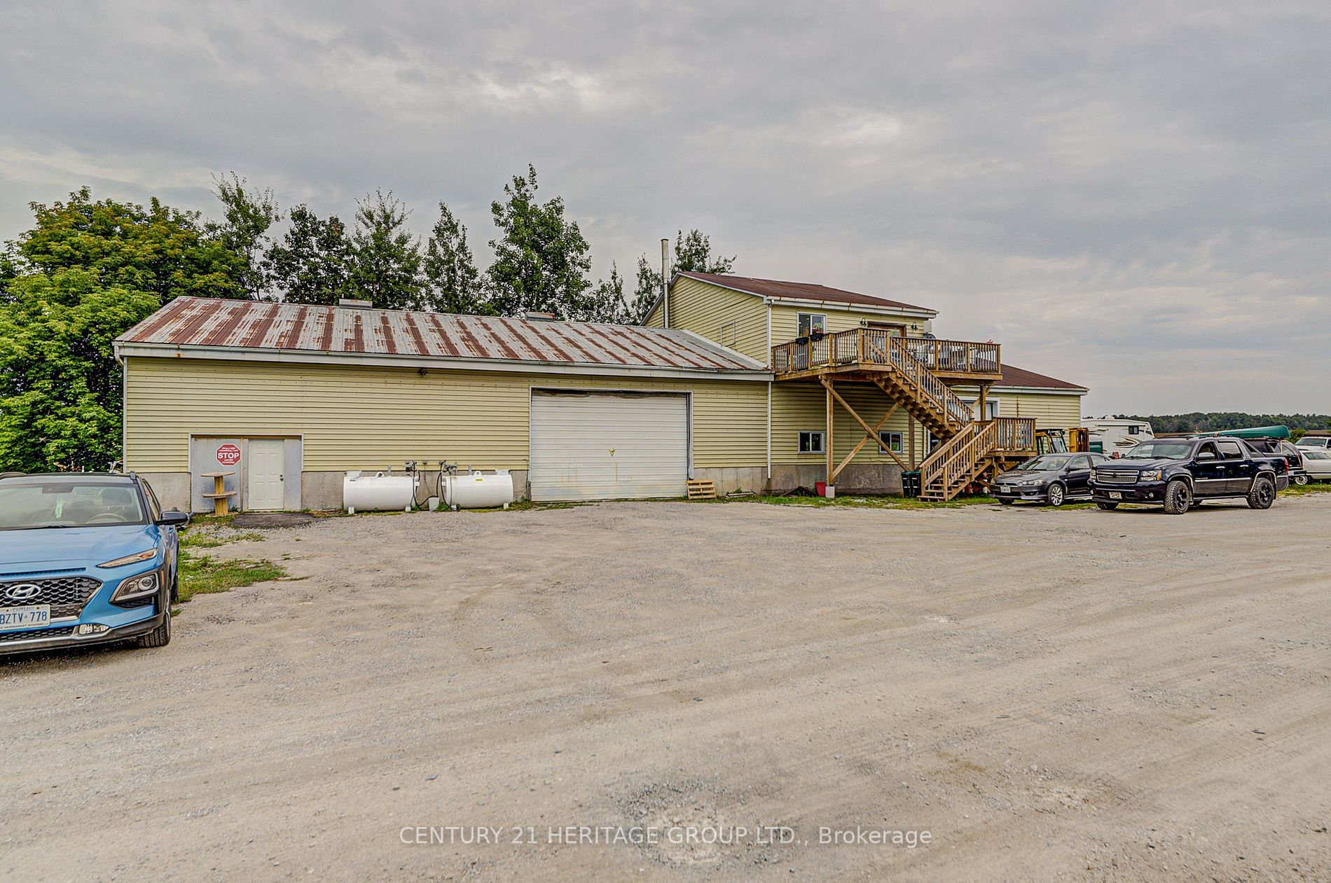 3558 Line 9 Property Photo 4