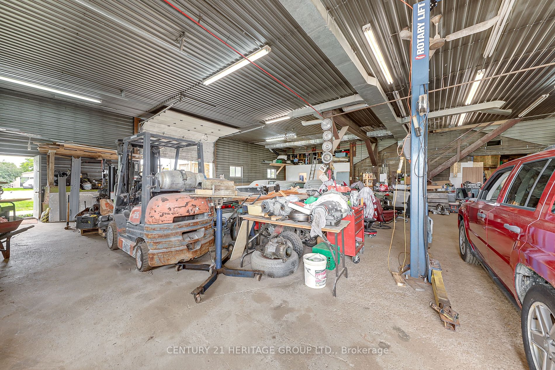 3558 Line 9 Property Photo 13