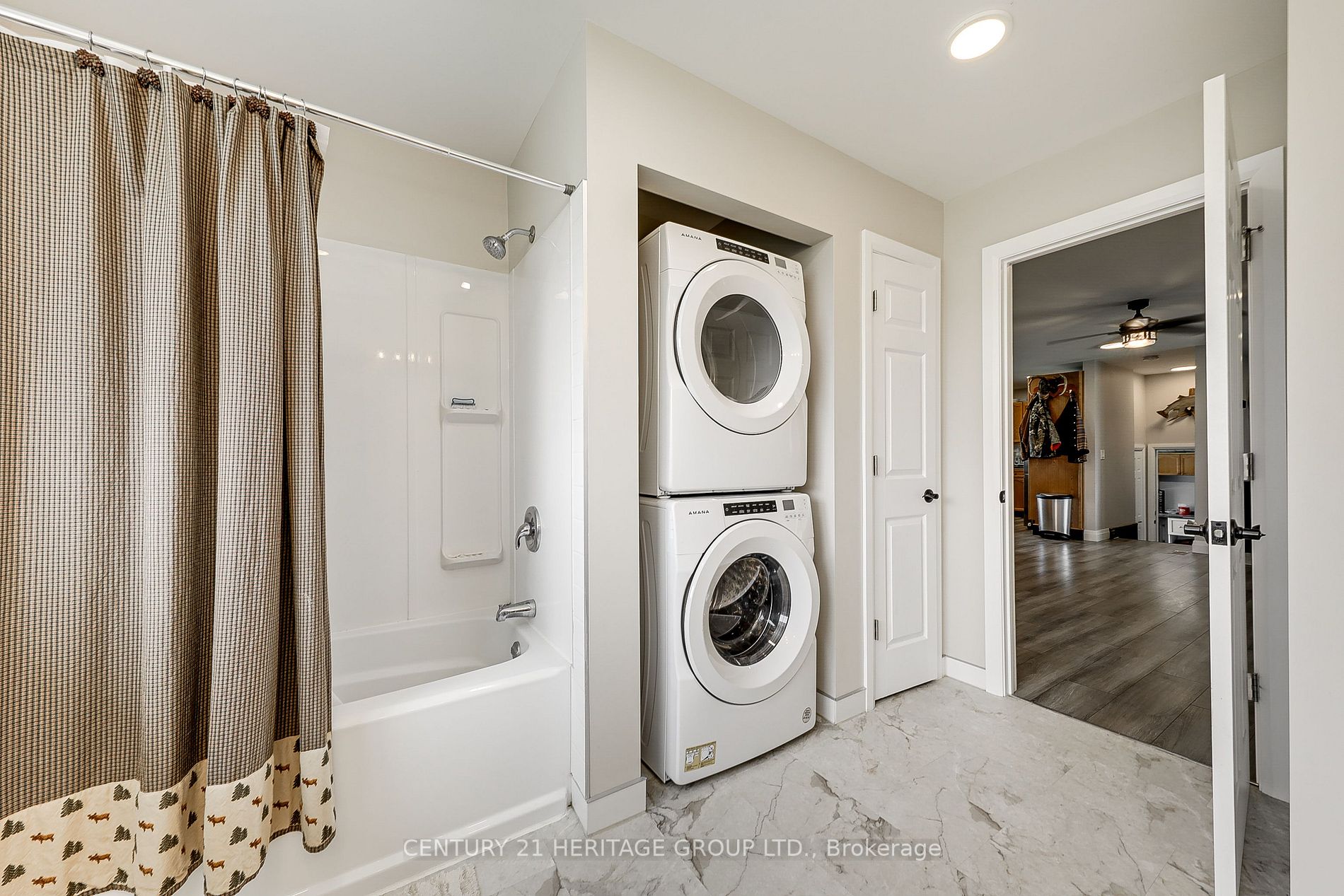 3558 Line 9 Property Photo 29