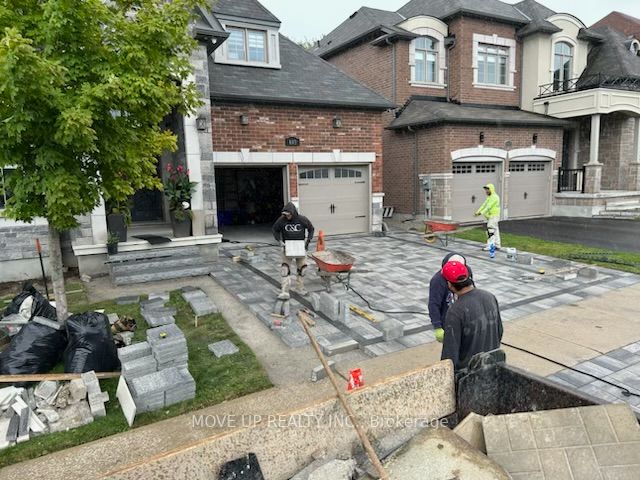95 Penderwick Cres Property Photo 1