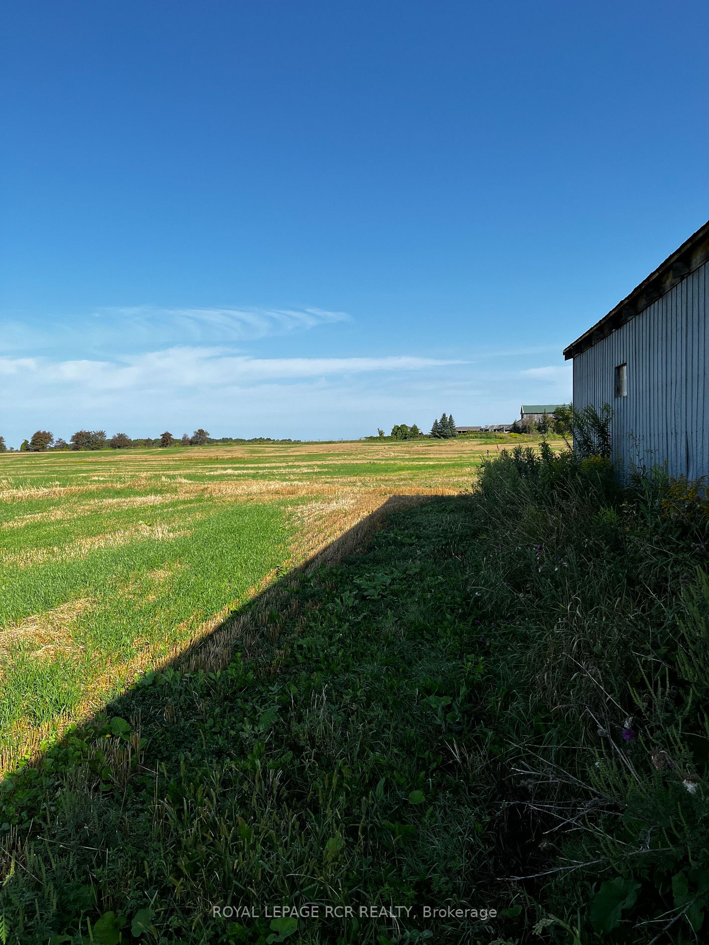 5060 8th Line Property Photo 9