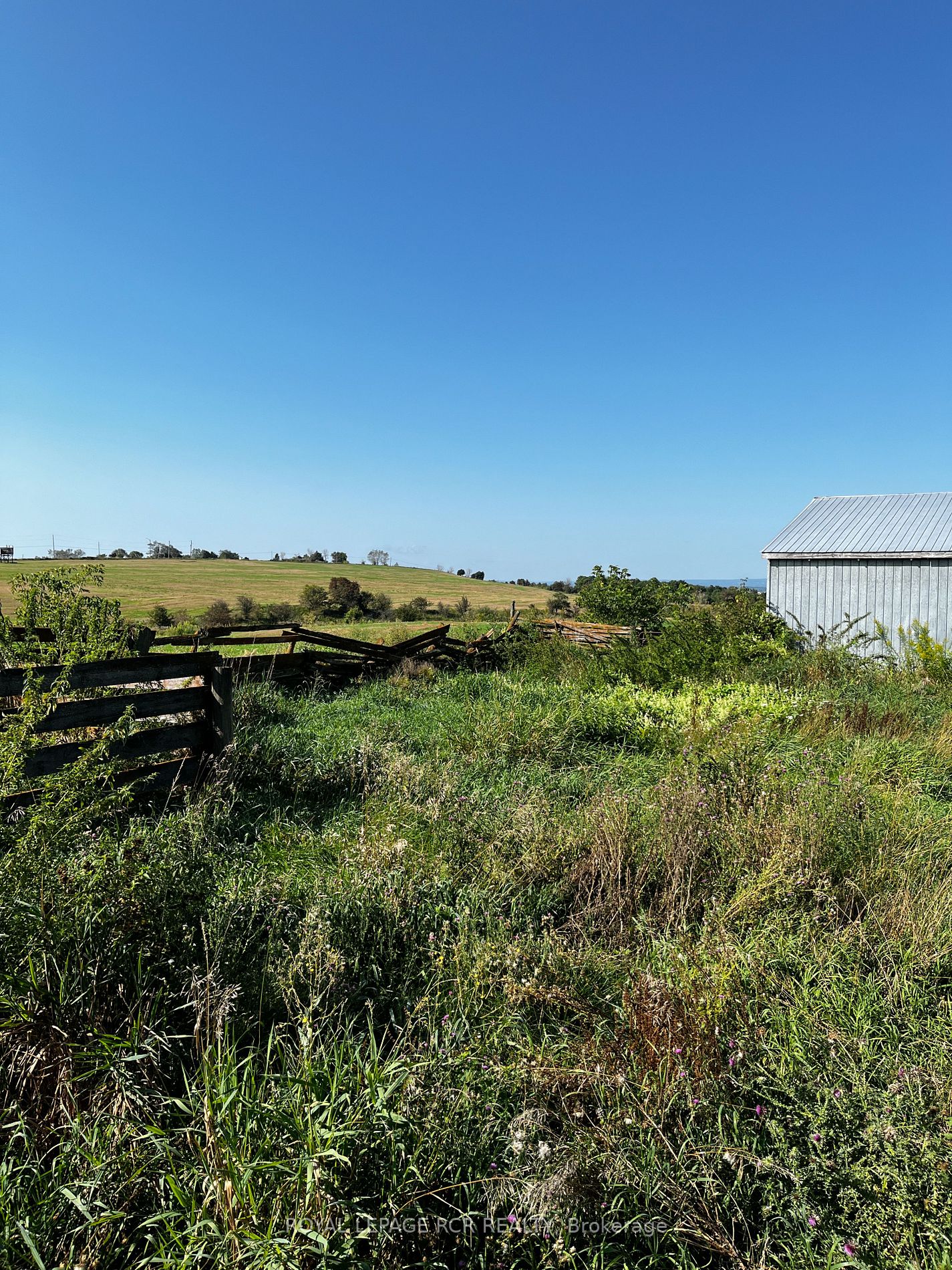 5060 8th Line Property Photo 13