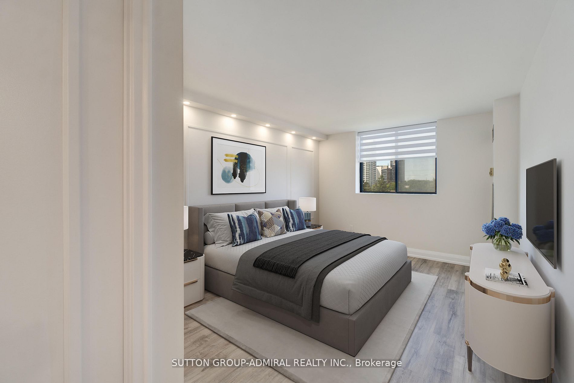 7601 Bathurst St Property Photo 18