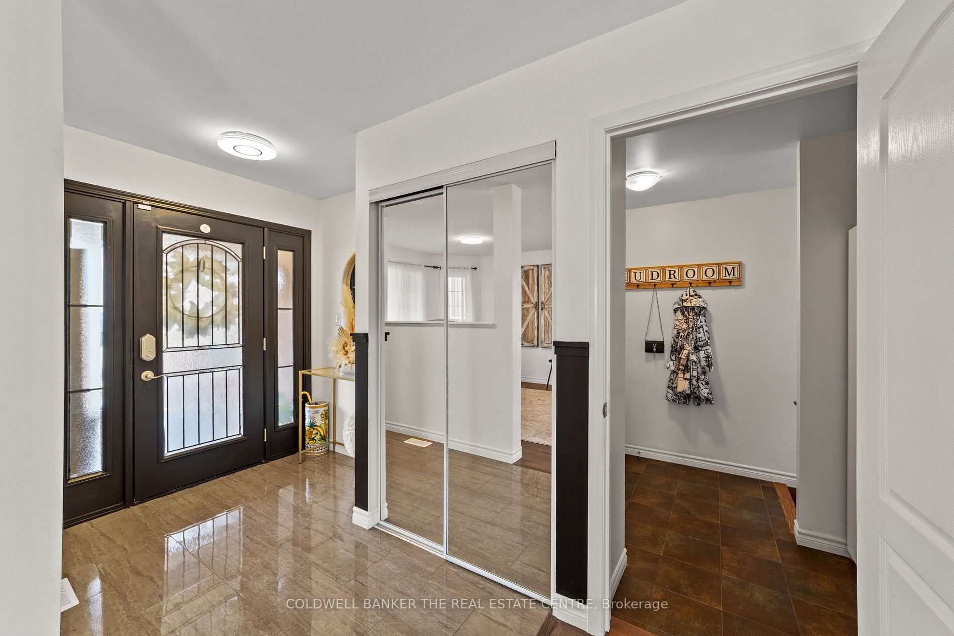 2245 Sproule St Property Photo 11
