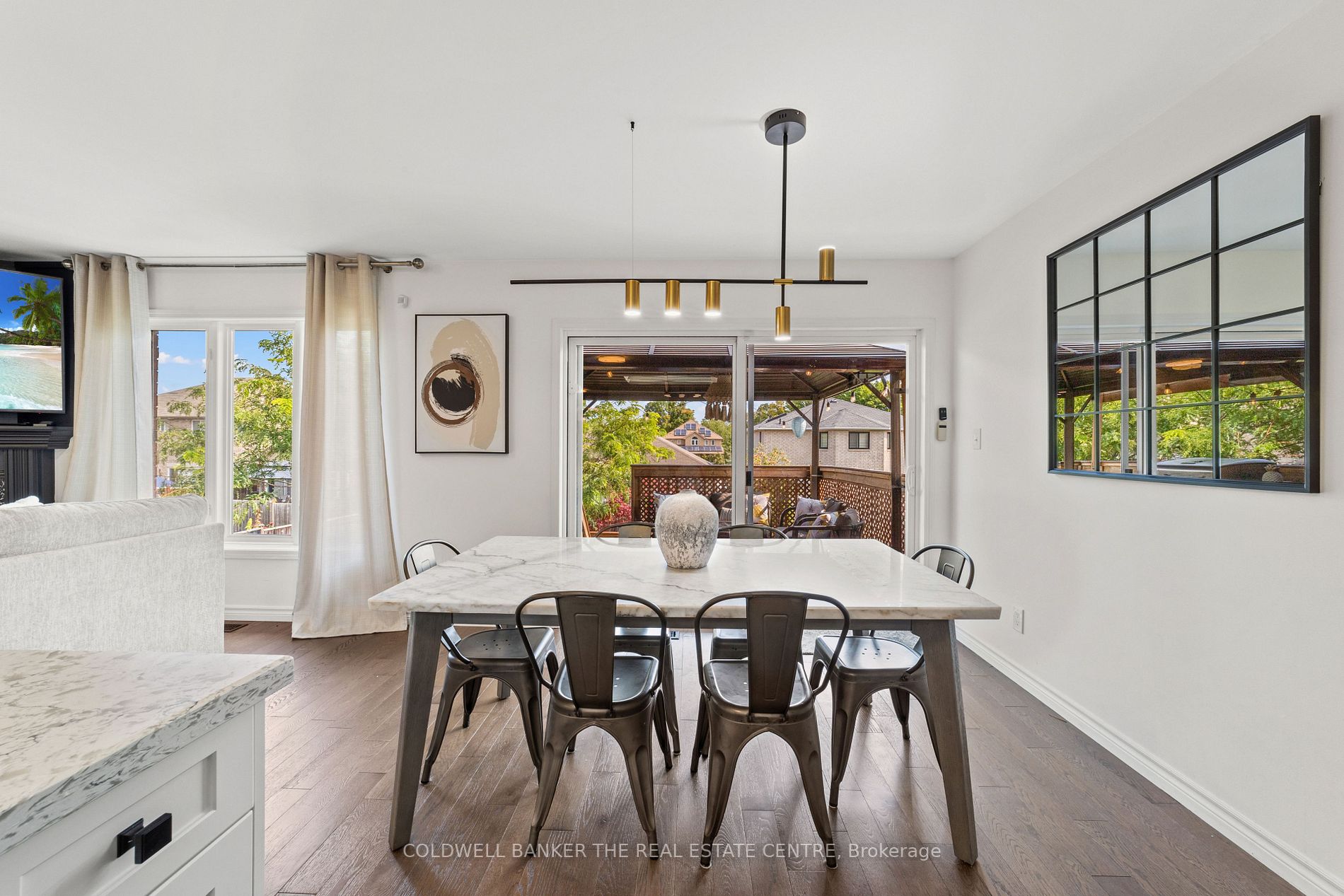 2245 Sproule St Property Photo 15