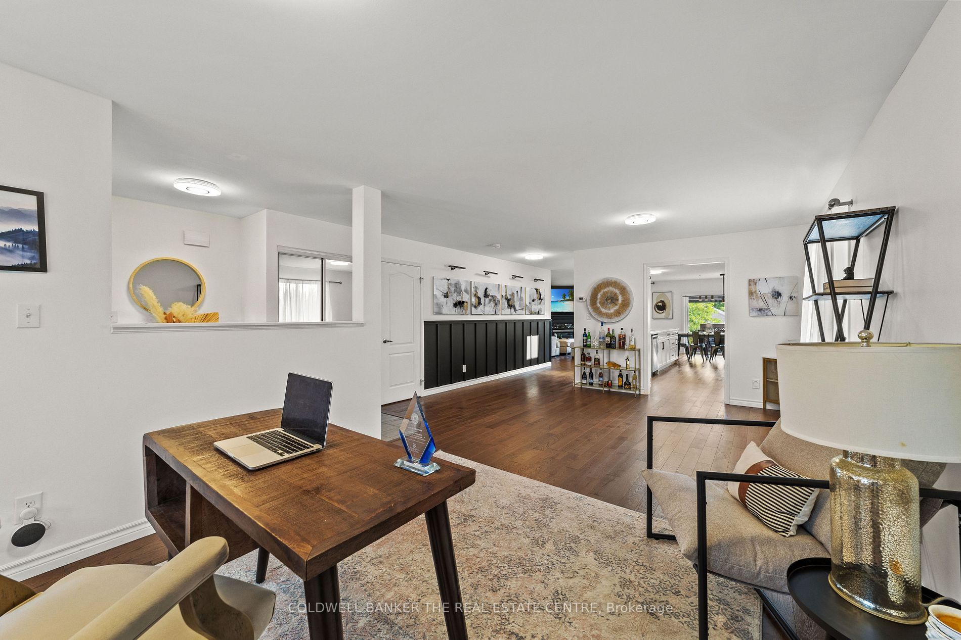 2245 Sproule St Property Photo 21