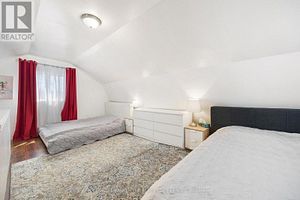19110 Dufferin St W Property Photo 8