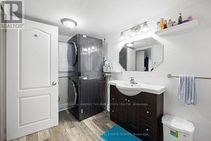 19110 Dufferin St W Property Photo 11