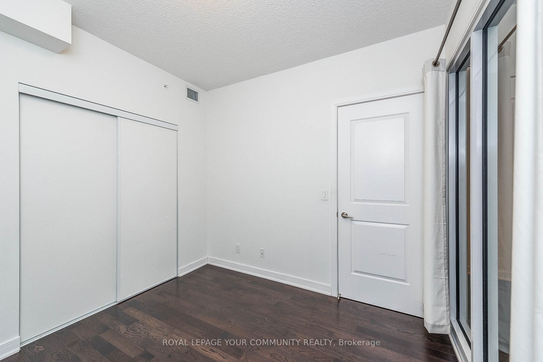 9199 Yonge St 55 Property Photo 10