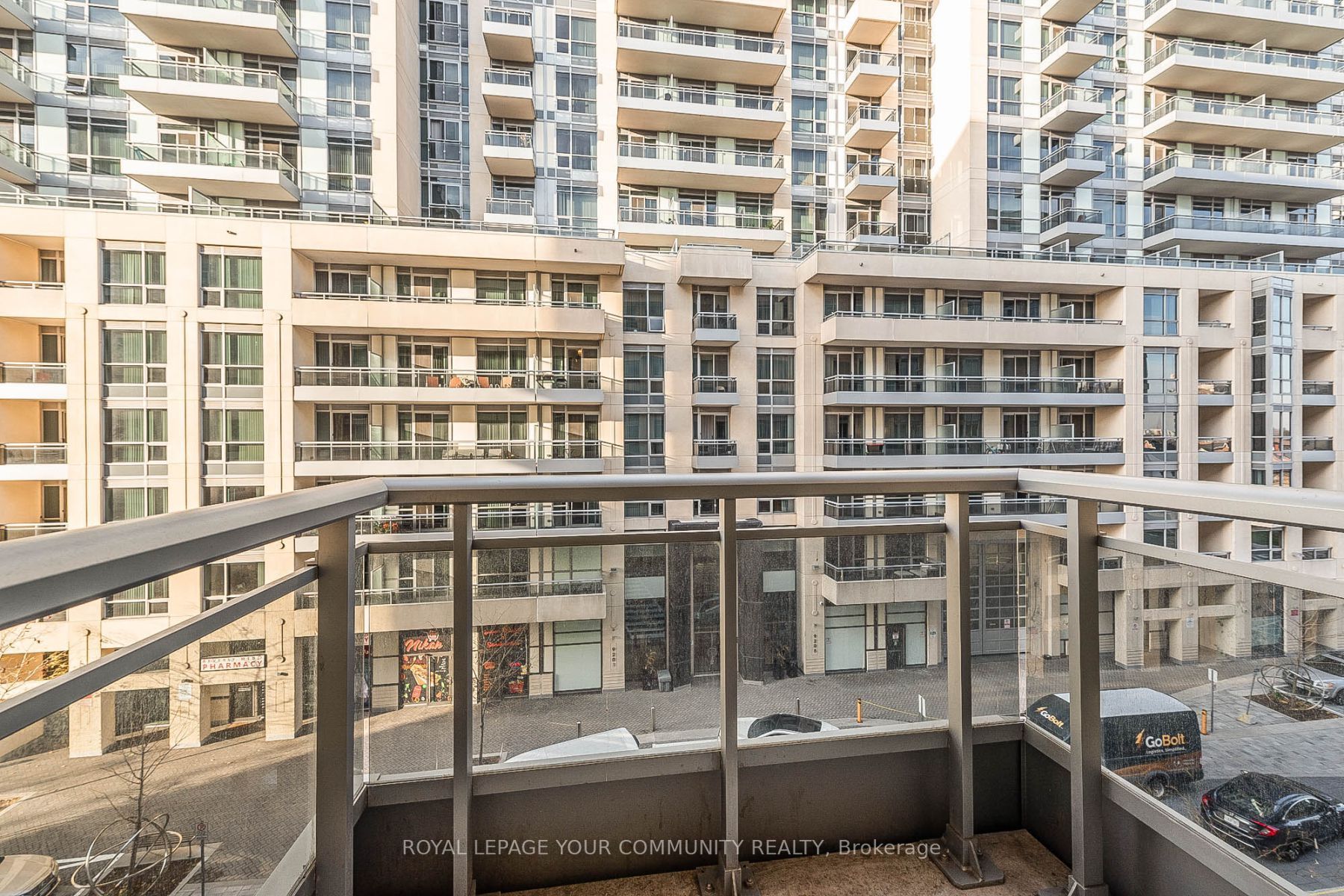 9199 Yonge St 55 Property Photo 17