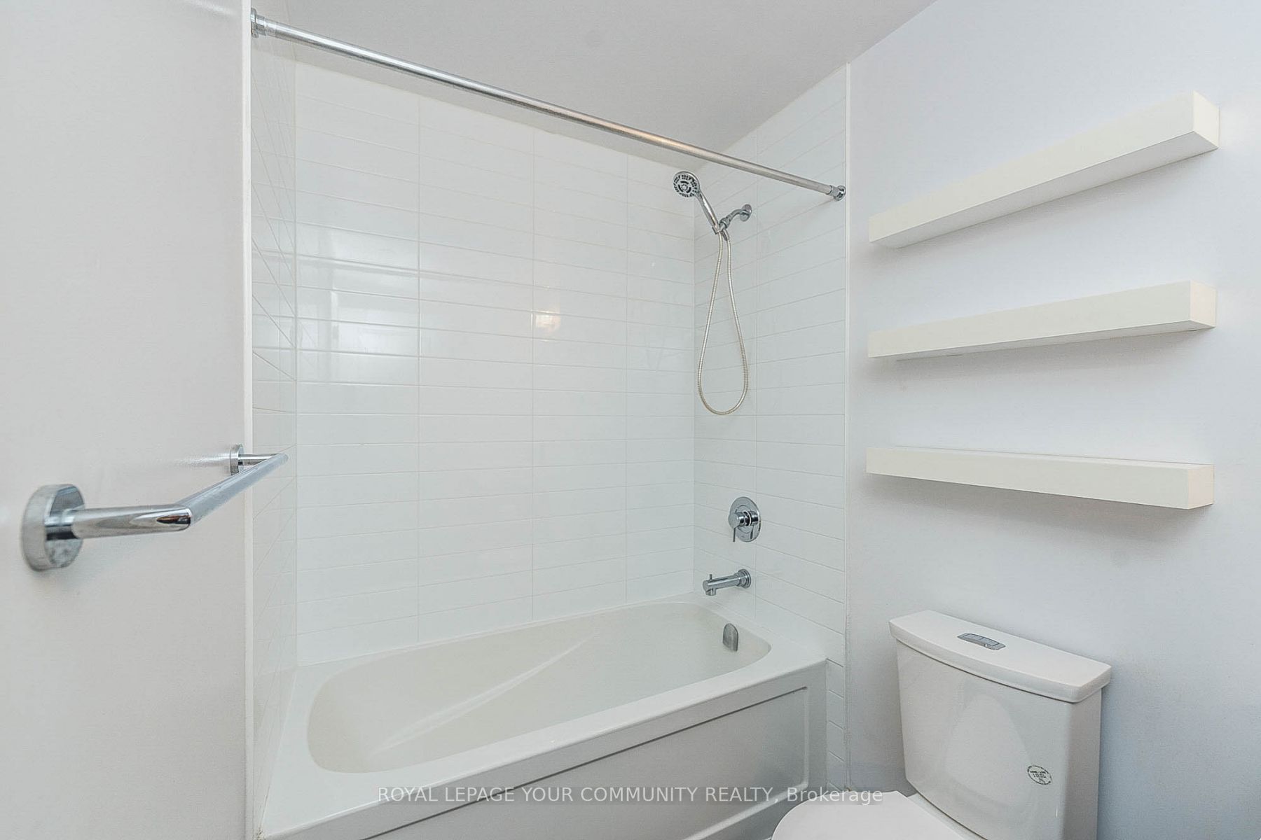 9199 Yonge St 55 Property Photo 24