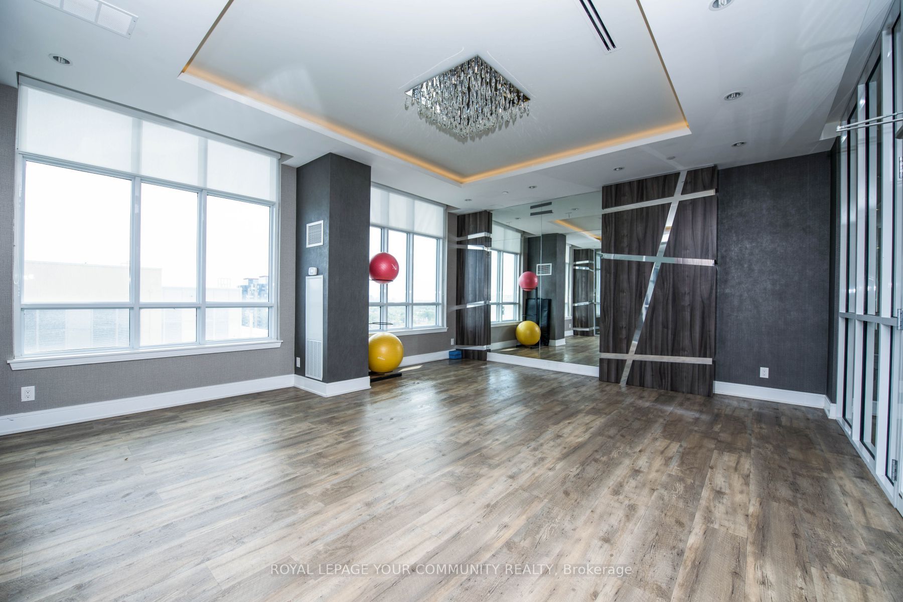 9199 Yonge St 55 Property Photo 34