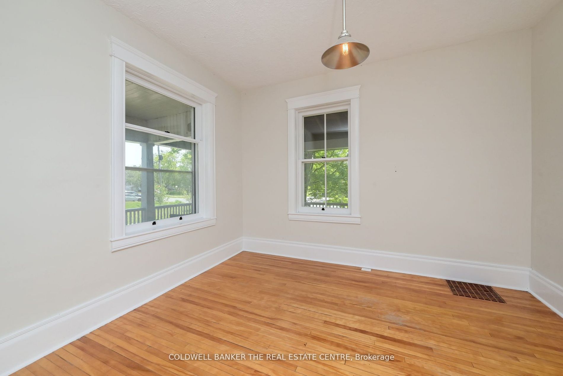 7 George St Property Photo 5