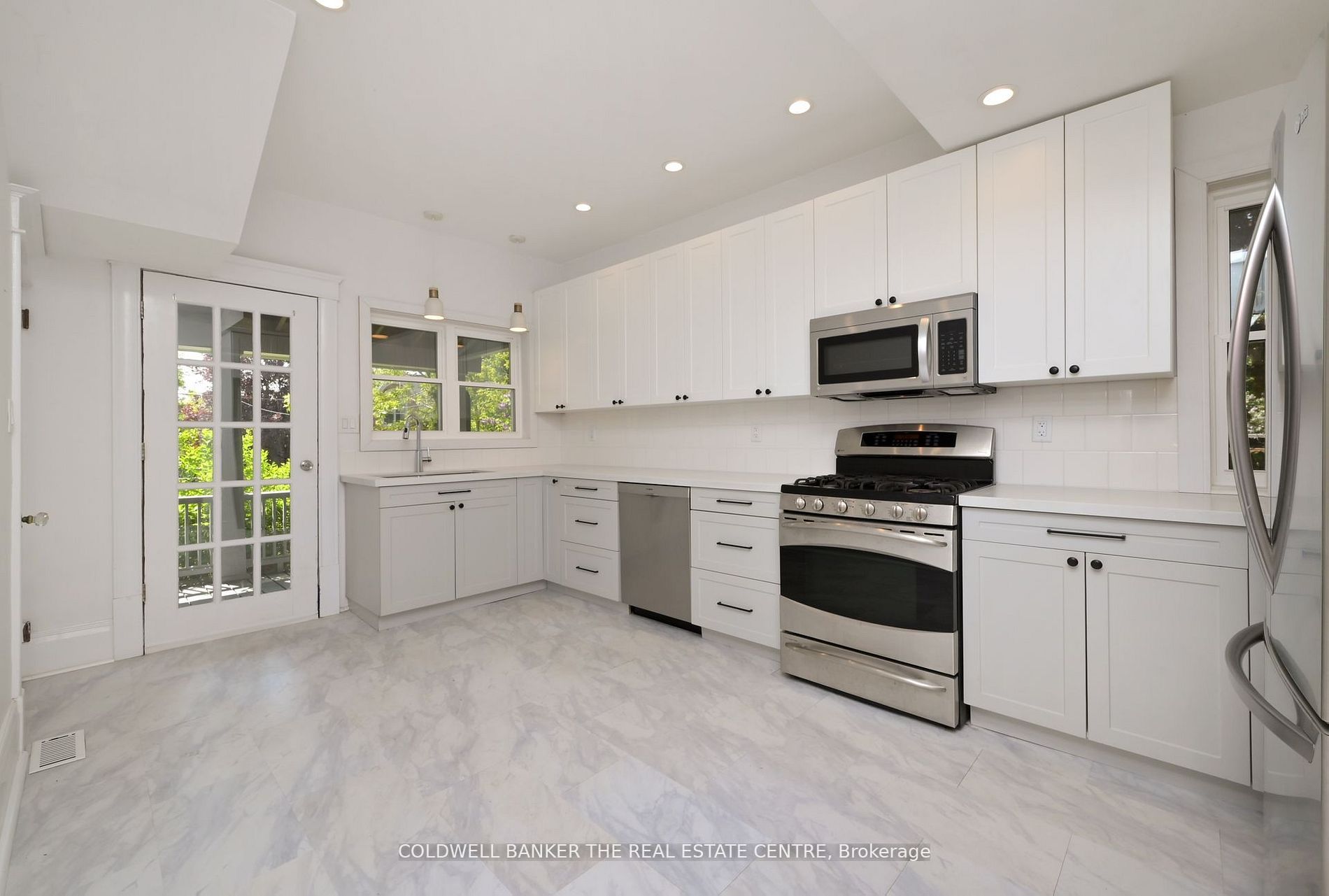 7 George St Property Photo 9