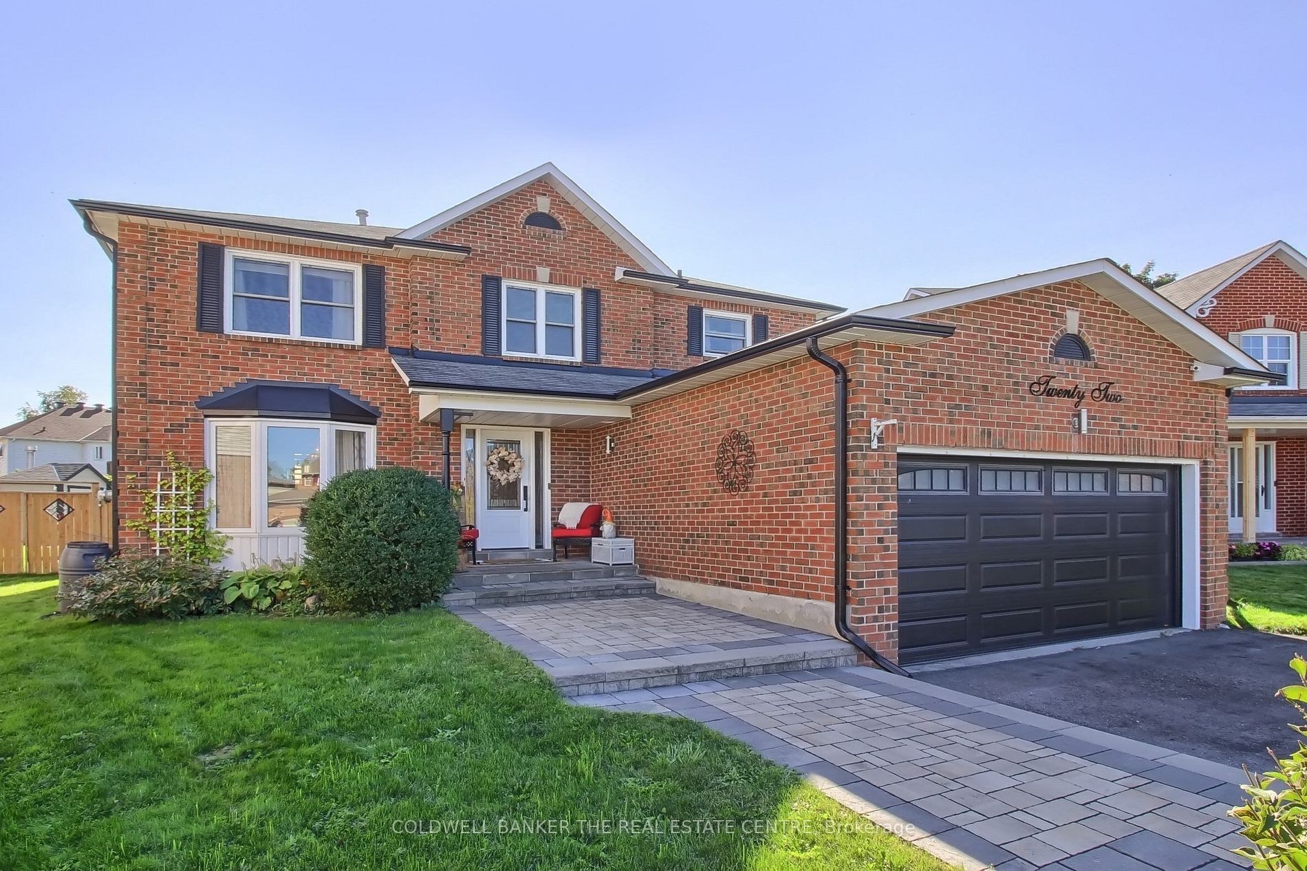 22 Doon Cres Property Photo 1