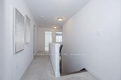 36 Richmond Park Dr Property Photo 9
