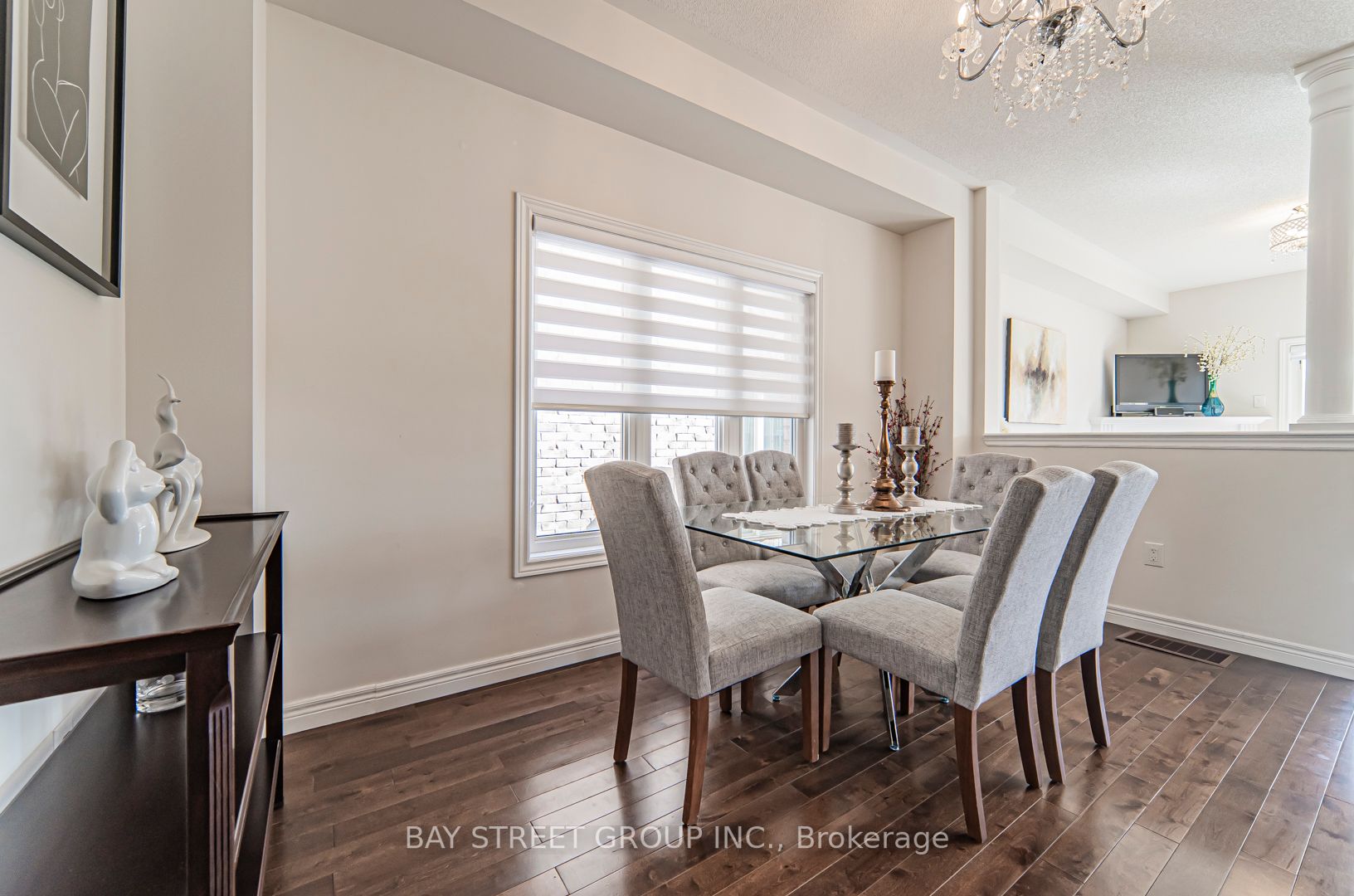 399 Caboto Tr Property Photo 5