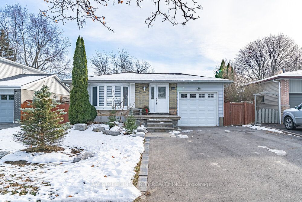 157 Orchard Heights Blvd Property Photo 1