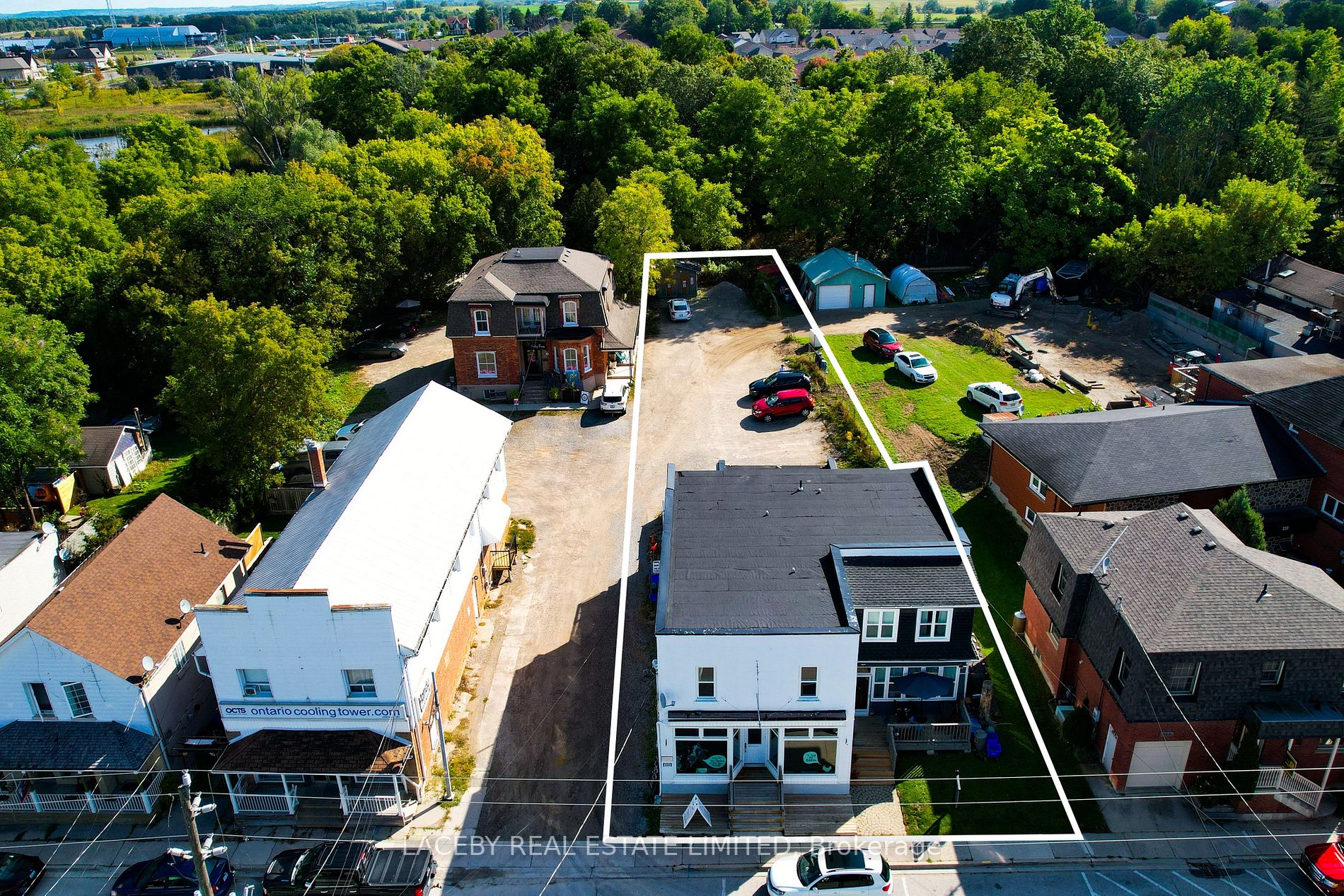 250 Main St Property Photo 4