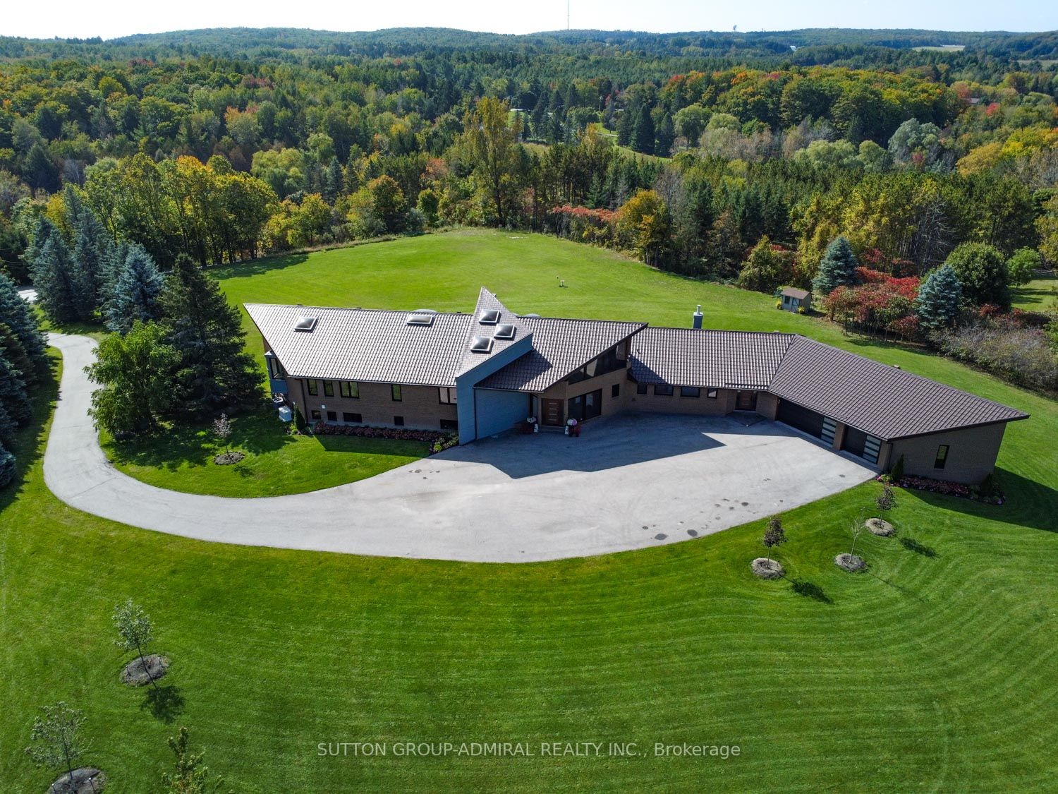 2510 17th Sideroad Property Photo 1