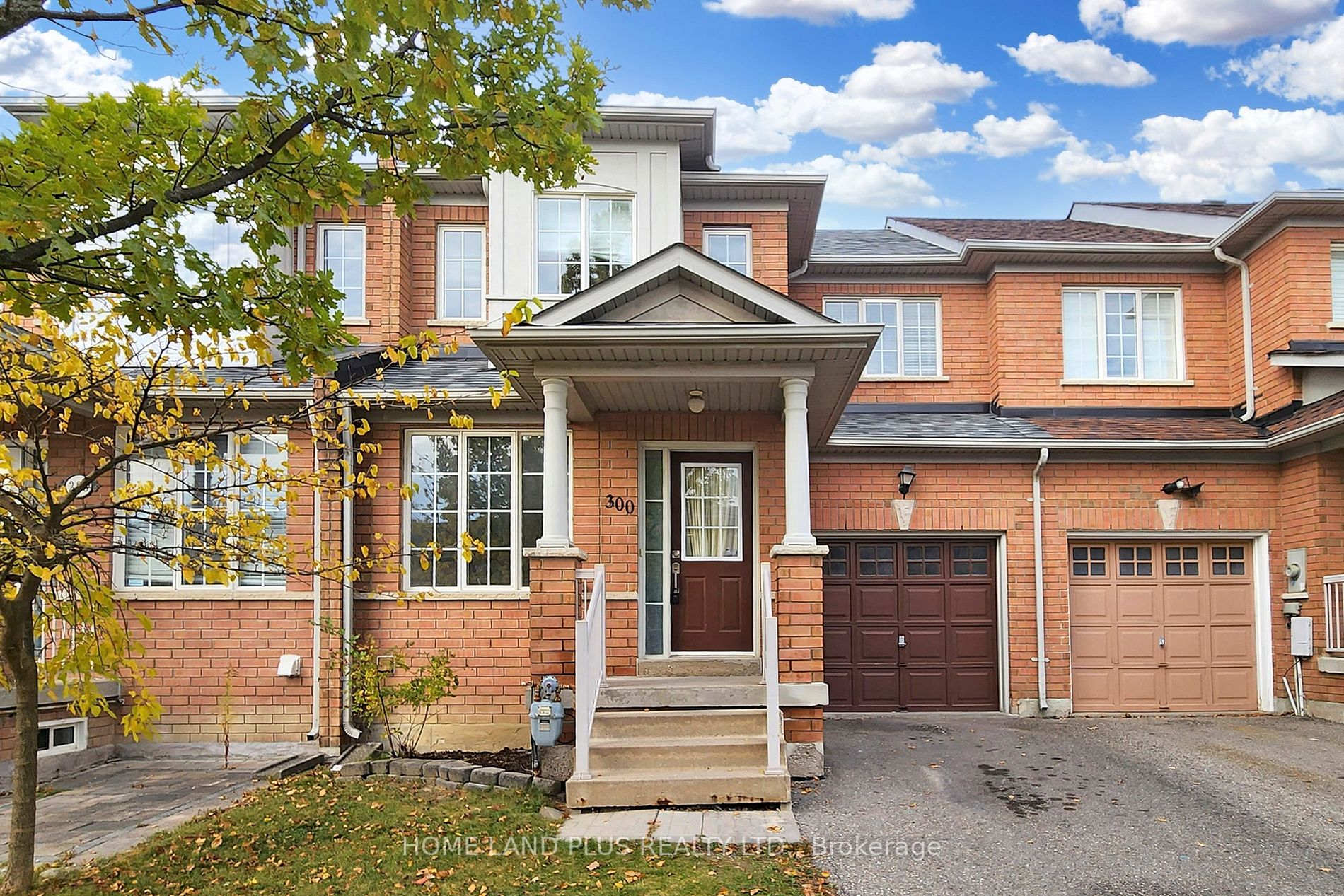 300 Flagstone Way Property Photo 1
