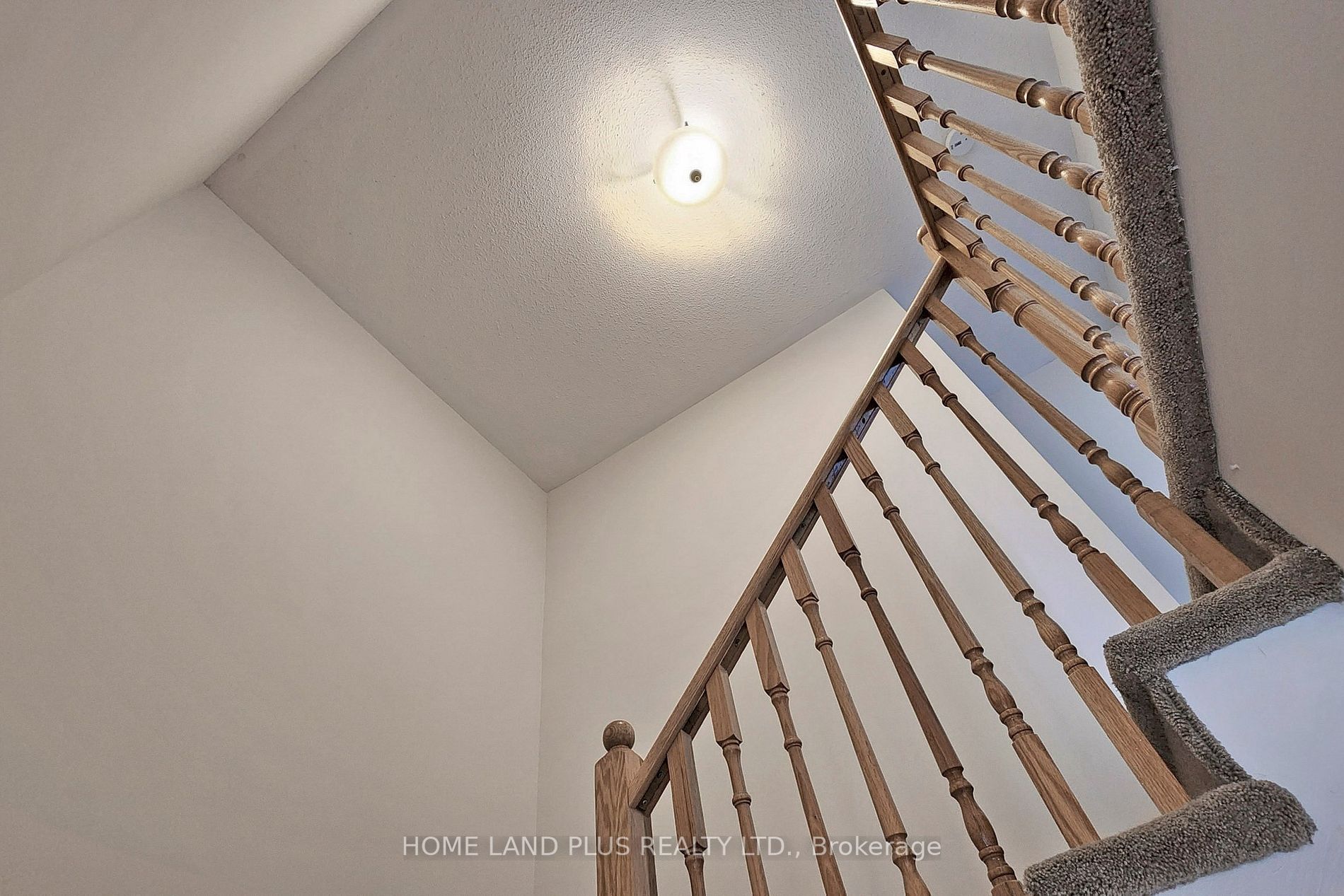 300 Flagstone Way Property Photo 18