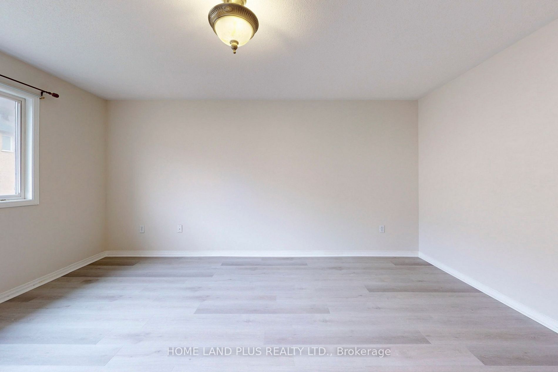 300 Flagstone Way Property Photo 21