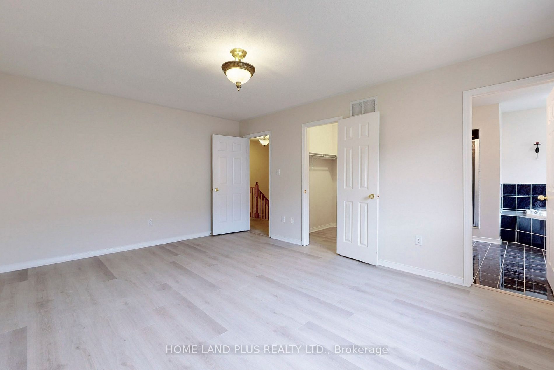 300 Flagstone Way Property Photo 23