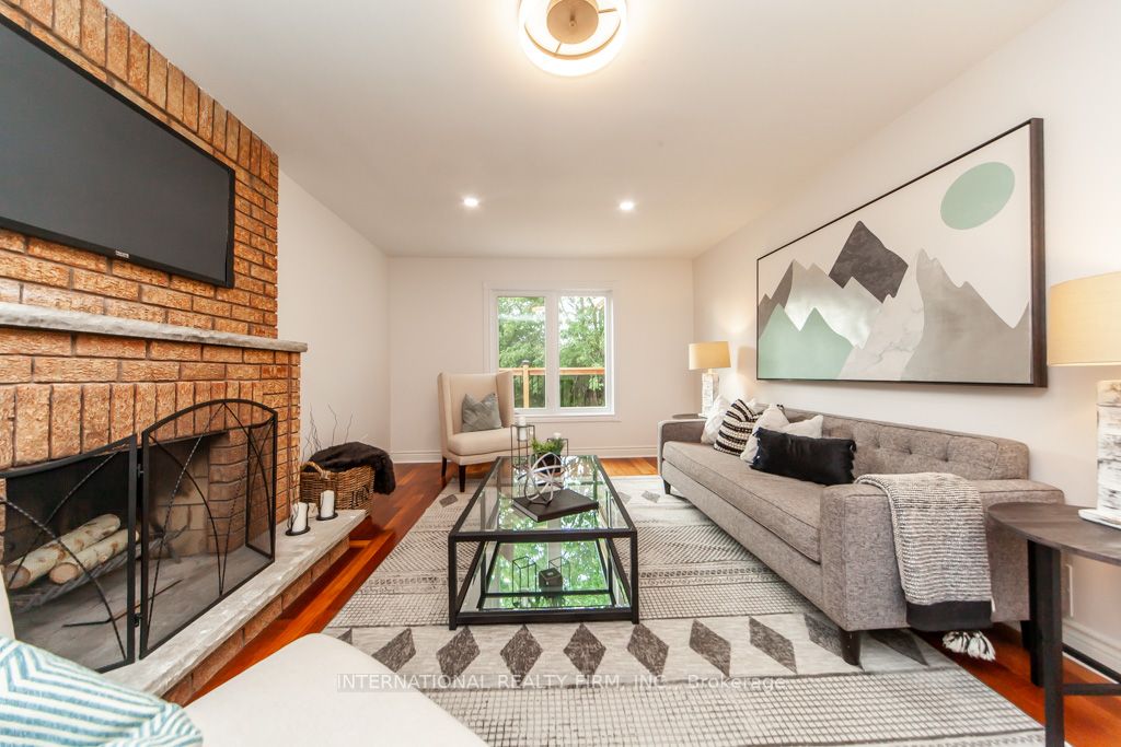 11 Coates Cres Property Photo 8