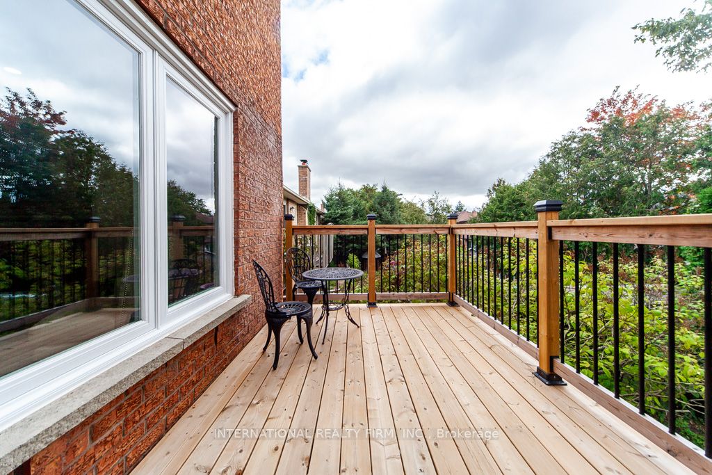 11 Coates Cres Property Photo 13