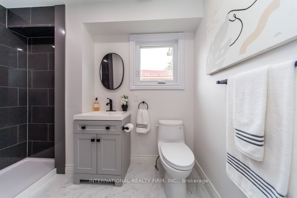 11 Coates Cres Property Photo 17