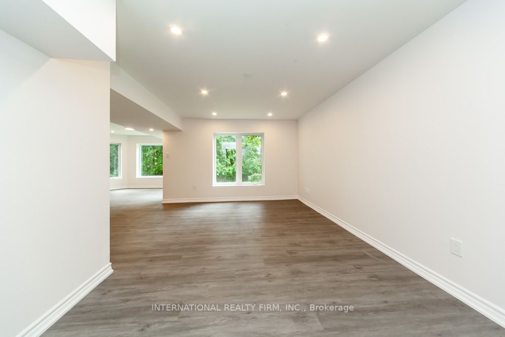 11 Coates Cres Property Photo 30