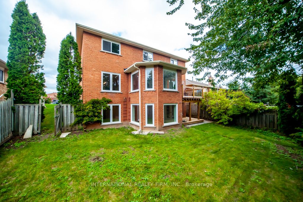 11 Coates Cres Property Photo 38
